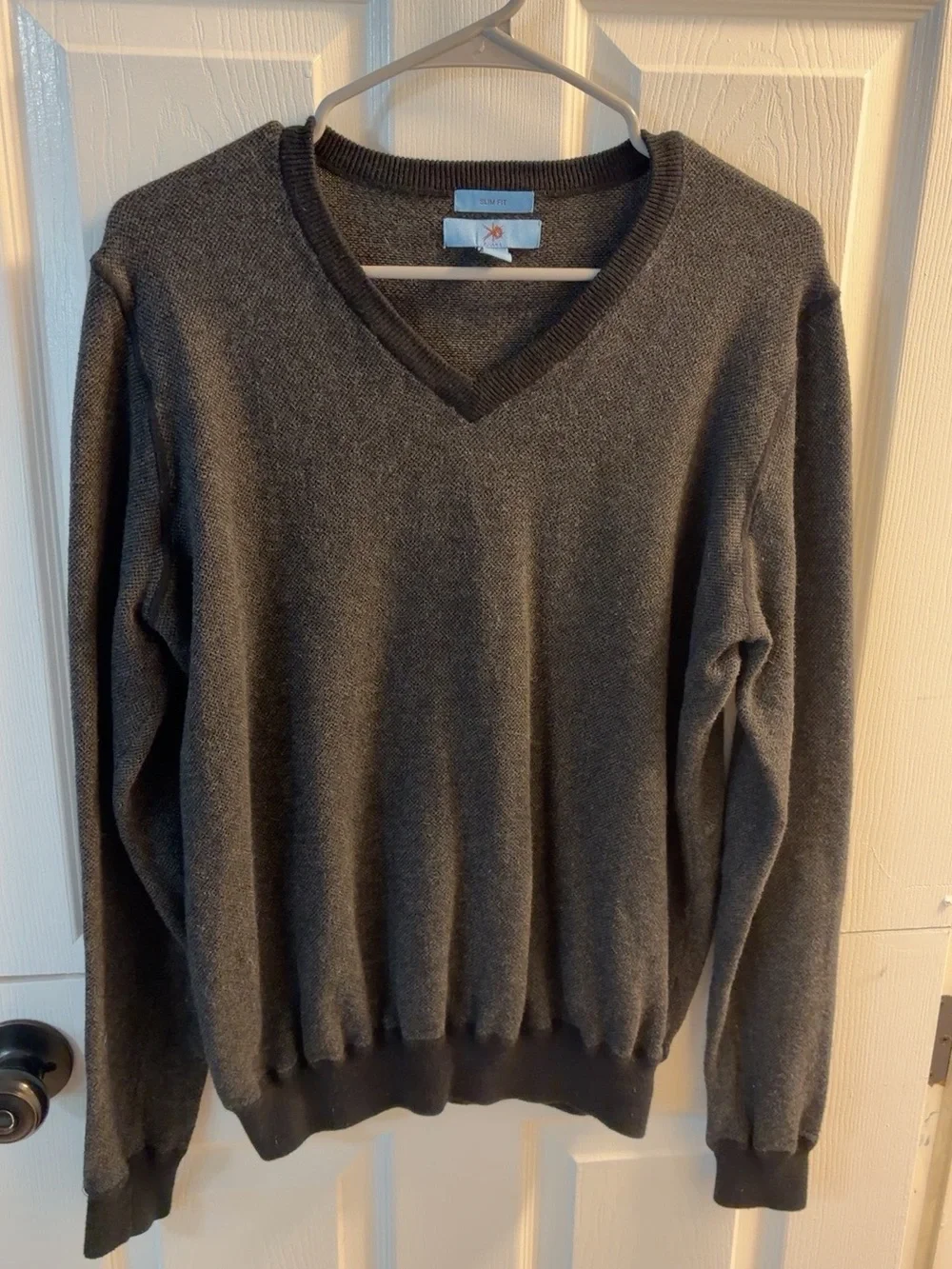 Egara Men’s Cotton Cashmere V-Neck Sweater – Large Slim Fit